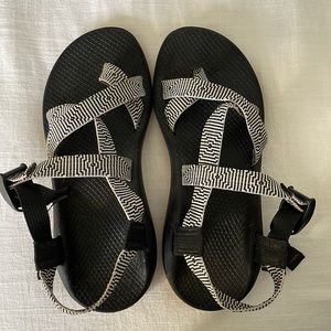 Women’s Chaco Sandals Size 9